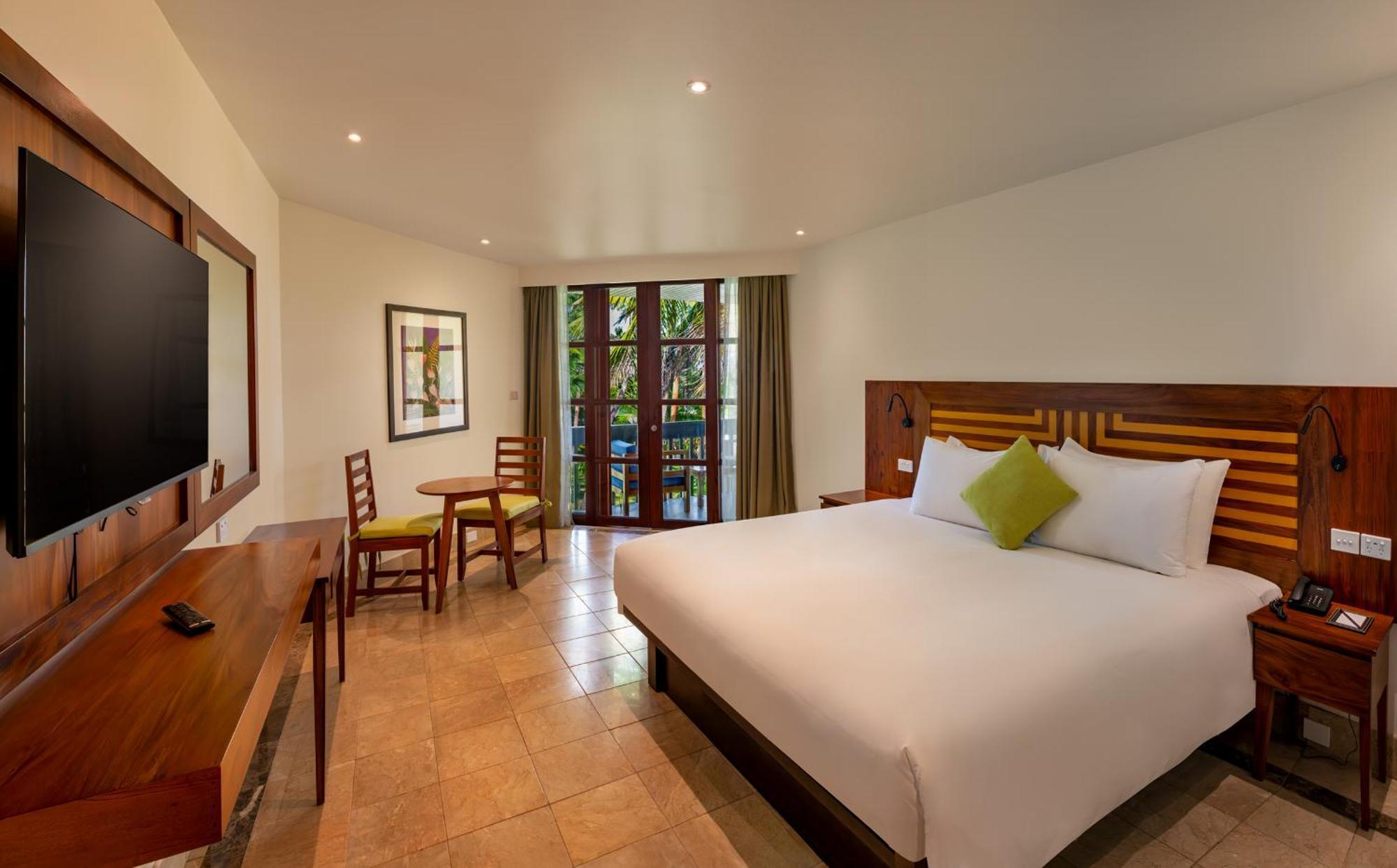The Warwick Fiji Hotel Korolevu  Ngoại thất bức ảnh