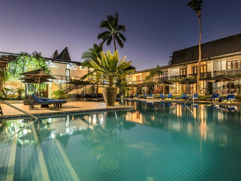 The Warwick Fiji Hotel Korolevu  Ngoại thất bức ảnh The pool at the hotel